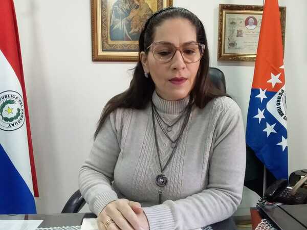Intendente Carolina Yunis molesta con Angélica Valdez que la acusó de mentirosa - Radio Imperio