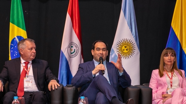 El encuentro de capacitación de retailers continúa con un cargado programa de conferencias