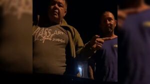 Vecinos atacaron y amenazaron a conductor de Bolt