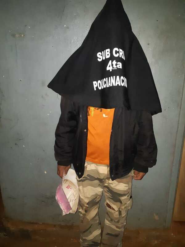 Detienen a sujeto que habría agredido a su madre biológica - La Clave