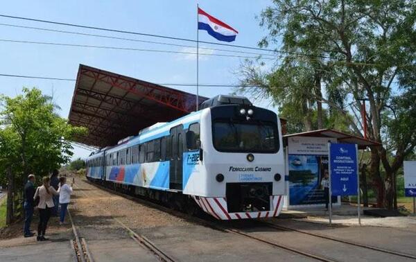 Tras conflicto de pasajes reanudan viaje en tren Encarnación-Posadas – Prensa 5