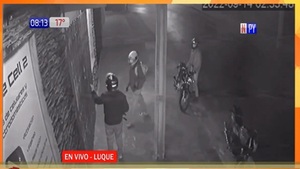 Luque: Delincuentes asaltan tienda de aparatos electrónicos | Noticias Paraguay