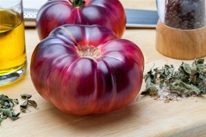 Tomates morados: el nuevo alimento con más antioxidantes
