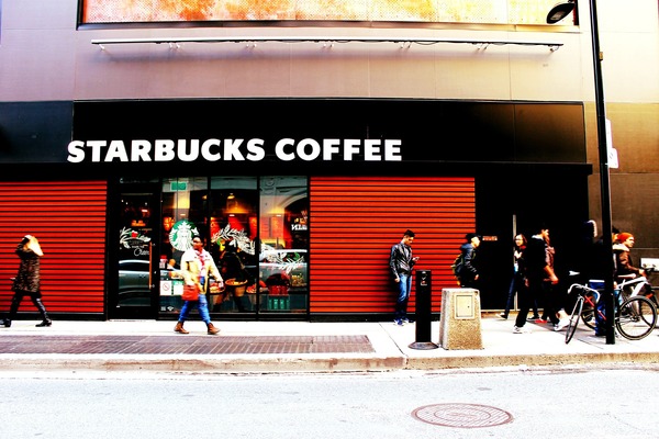 Starbucks abrirá 3.000 cafeterías más en China en los próximos tres años - Revista PLUS