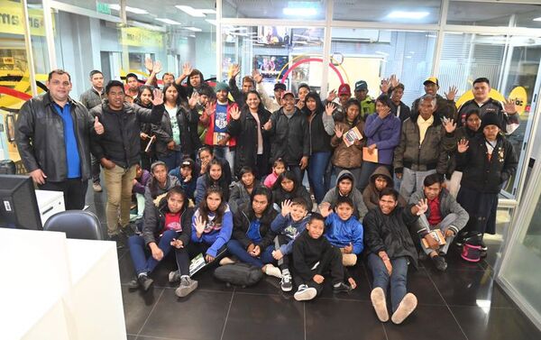 Indígenas de escuela chaqueña reclaman aulas, alimentación, conectividad y apoyo para docentes - Nacionales - ABC Color