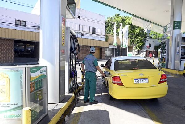 Senado aprueba proyecto de ley que busca obligar a empresas a publicar estructura de costos de combustible - Nacionales - ABC Color