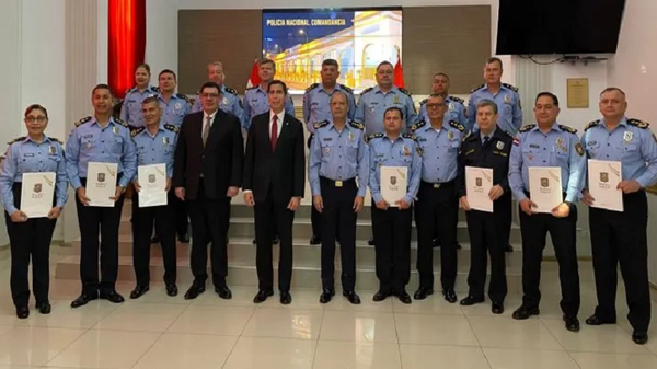 Policía Nacional realiza nuevos cambios en su cúpula | Noticias Paraguay