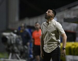 “Fuimos limitados con amarillas”: Julio Cáceres criticó a Carlos Paul Benítez - Olimpia - ABC Color