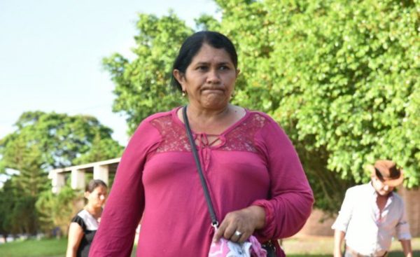 “Me dijeron que mi hijo está enterrado en ese lugar hace 4 años”,cuenta la madre de Edelio - Noticiero Paraguay