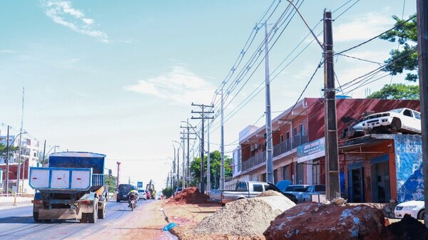 Asociación de Frentistas de Tres Bocas reclama pago de indemnización al MOPC · Radio Monumental 1080 AM