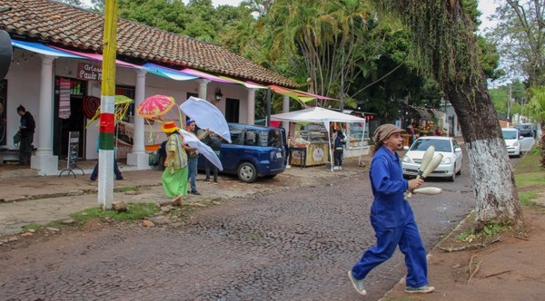 A pedido del público vuelve teatro barrial en Areguá | Lambaré Informativo