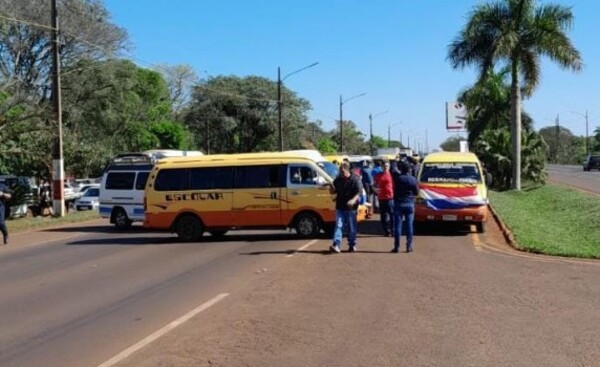Hernandarienses exigen disminuir precio del combustible
