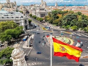 España busca trabajadores de mandos medios, para el campo y hostelerías · Radio Monumental 1080 AM