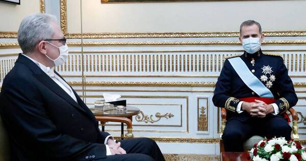 La Nación / Cerca de 120.000 paraguayos viven en España y un 20% está en situación irregular, confirmó embajador
