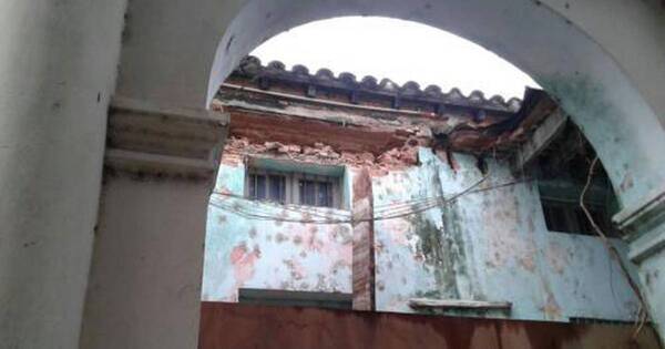 La Nación / Colegio Nuestra Señora de la Asunción, patrimonio histórico, en total estado de abandono