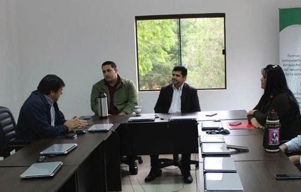 Siguen gestión para habilitar carreras de la UNE en Hernandarias