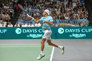 Diario HOY | Argentina pierde con Italia y queda al borde de la eliminación en la Copa Davis
