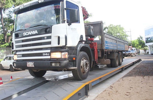BALPAR S.A. entregó dos básculas pesa camiones a LT S.A.