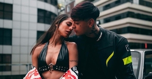 ¡Encendieron las redes!  Tiago y Tini estrenaron un picante video musical