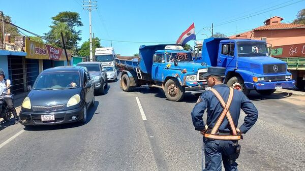 Combustible: camioneros dicen recibir anuncio de rebaja y analizarán si convence propuesta - Economía - ABC Color