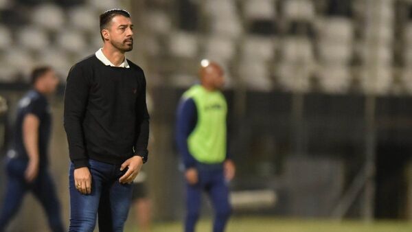 Cáceres reconoció que Olimpia se siente húerfano sin su hinchada