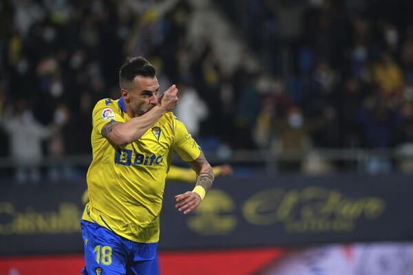 Diario HOY | El Cádiz de Arzamendia consigue su primer triunfo en liga de España