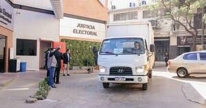 La Nación / Máquinas de votación y maletines electorales partieron a PJC para las municipales