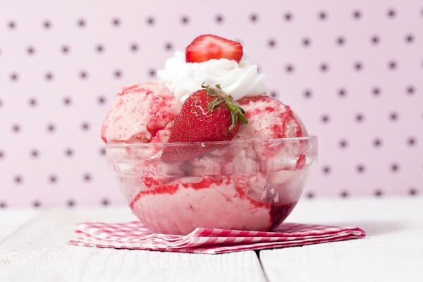 Helado de frutillas casero y bajas calorías - Gastronomía - ABC Color