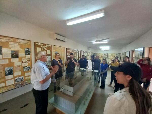 Senatur realiza circuito turístico en el Chaco central con periodistas y agentes de viaje - .::Agencia IP::.