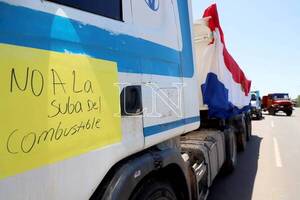 Diario HOY | Camioneros y Gobierno llegan a acuerdo de bajar G. 560 el precio del combustible