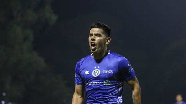 Sol de América se queda con un triunfo agónico