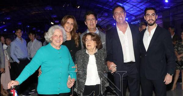 La Nación / Inauguración del Centro Peugeot & Citroën