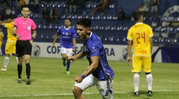 Sol de América gana sobre la hora ante un heroico General de Mallorquín