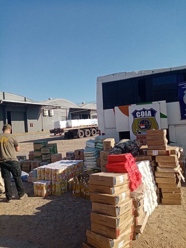 Incautan ómnibus con mercaderías de contrabando - Unicanal