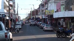 Piden ayuda de la EBY para dinamizar el comercio en el circuito