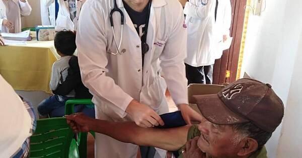 La Nación / Más de 260 pobladores del bañado Sur recibieron asistencia médica de estudiantes