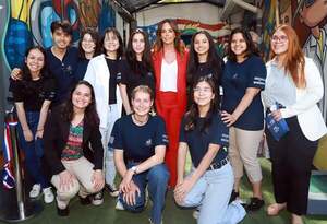 Habilitan laboratorio de ciencias y tecnologías para niños y jóvenes