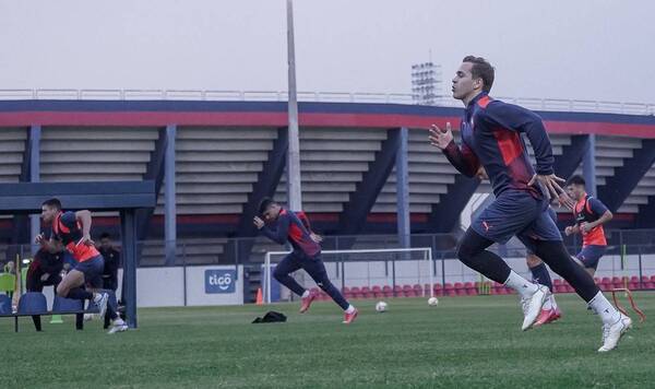 Crónica / Cerro: El "Chiqui" prepara la vuelta de este jugador para enfrentar al "12"