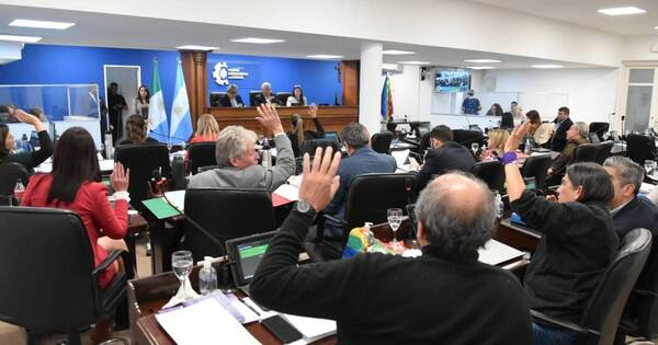 La Nación / Preocupa a diputados argentinos inversión de EEUU en la hidrovía