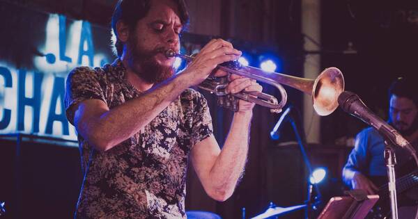 La Nación / Los Panas Jazz Group tocan en Jardín Urbano