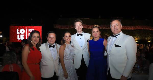 La Nación / Noche de emociones compartida en familia