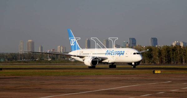 La Nación / Air Europa alcanza un acuerdo estratégico con Boeing para la modernización de su flota