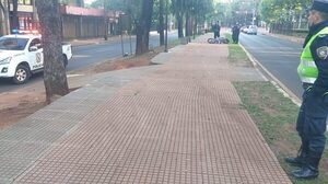 Motociclista termina con lesiones tras accidente