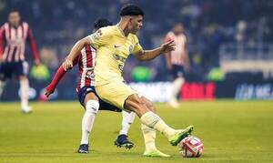 Crónica / [VIDEO] El América, con Richard Sánchez, gana el clásico "charro" y mantiene la punta