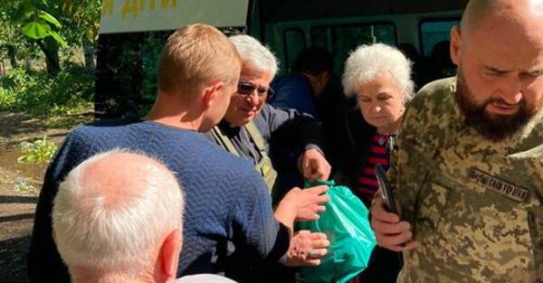 Ucrania: Cardenal enviado por el Papa logró escapar de un tiroteo en Zaporizhzhia mientras repartía alimentos - ADN Digital