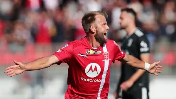 La Juve agrava su crisis en Monza