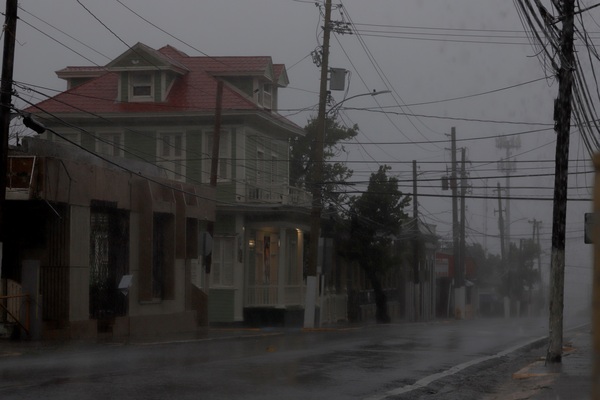 Más de 250.000 personas sin luz en Puerto Rico ante la llegada de la tormenta Fiona - MarketData