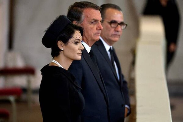 Lula acusa a Bolsonaro de viajar al funeral de Isabel II para hacer campaña - El Independiente