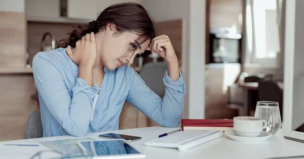 La Nación / Dolores cervicales en adolescentes, una dolencia del siglo XXI relacionada a la tecnología