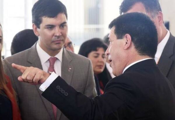 Asesores habrían recomendado a Peña no mostrarse con Cartes - El Trueno
